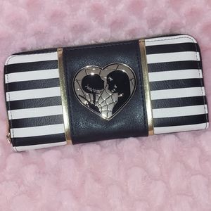 Nightmare Before Christmas Zip-Around Wallet.